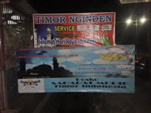 Posko persembahan Klaten Timor Club bersama Timor Nginden Service Cab. Klaten